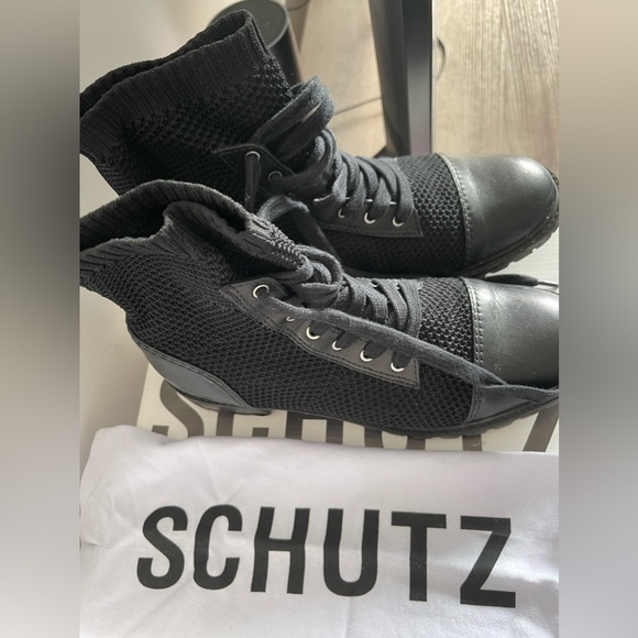 Schutz Aimee Printed Combat Boots in Size 8.5 - Picture 4 of 9